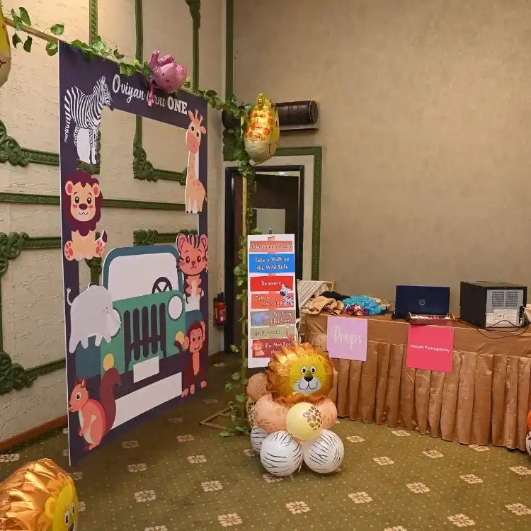 Jungle Safari Birthday Decor Package